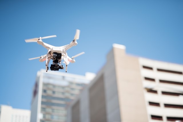ドローンを飛ばすときに必ず確認すべき規制やルールについて;