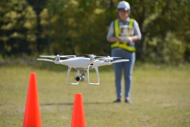 林業におけるドローン活用事例とメリット;
